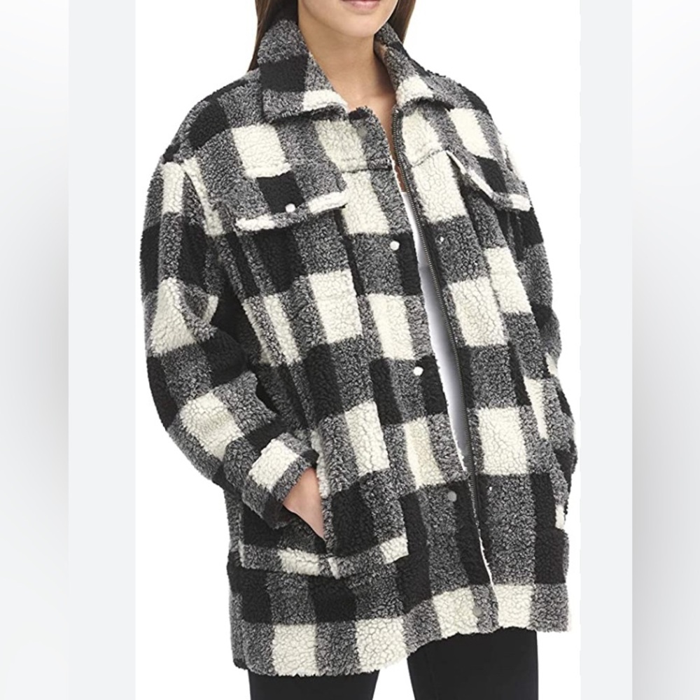 Levi's Oversized Long Sherpa Trucker Jacket in Black and White Plaid